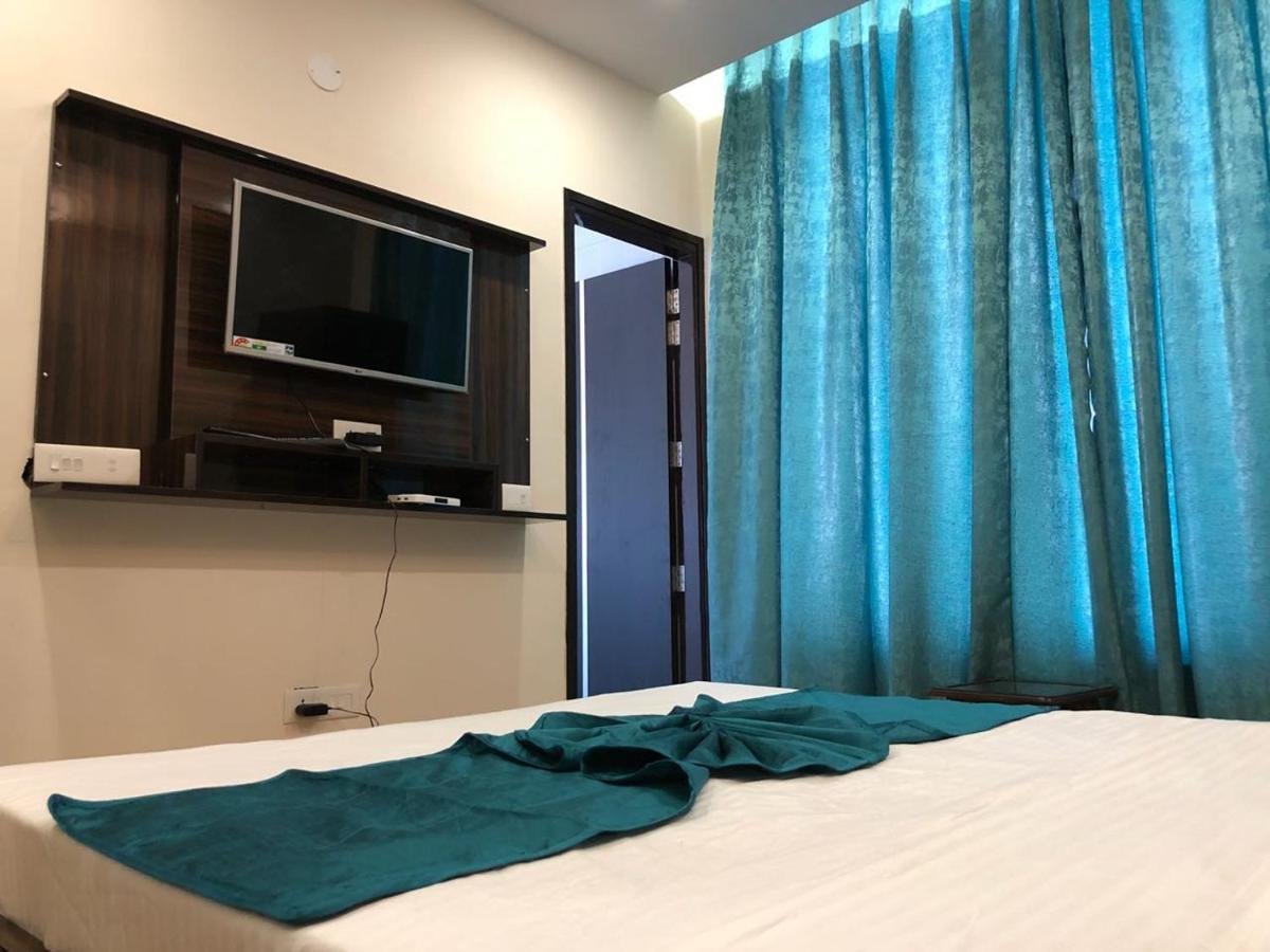 Hotel Wisteria -Main Highway Hotel Zirakpur Zewnętrze zdjęcie